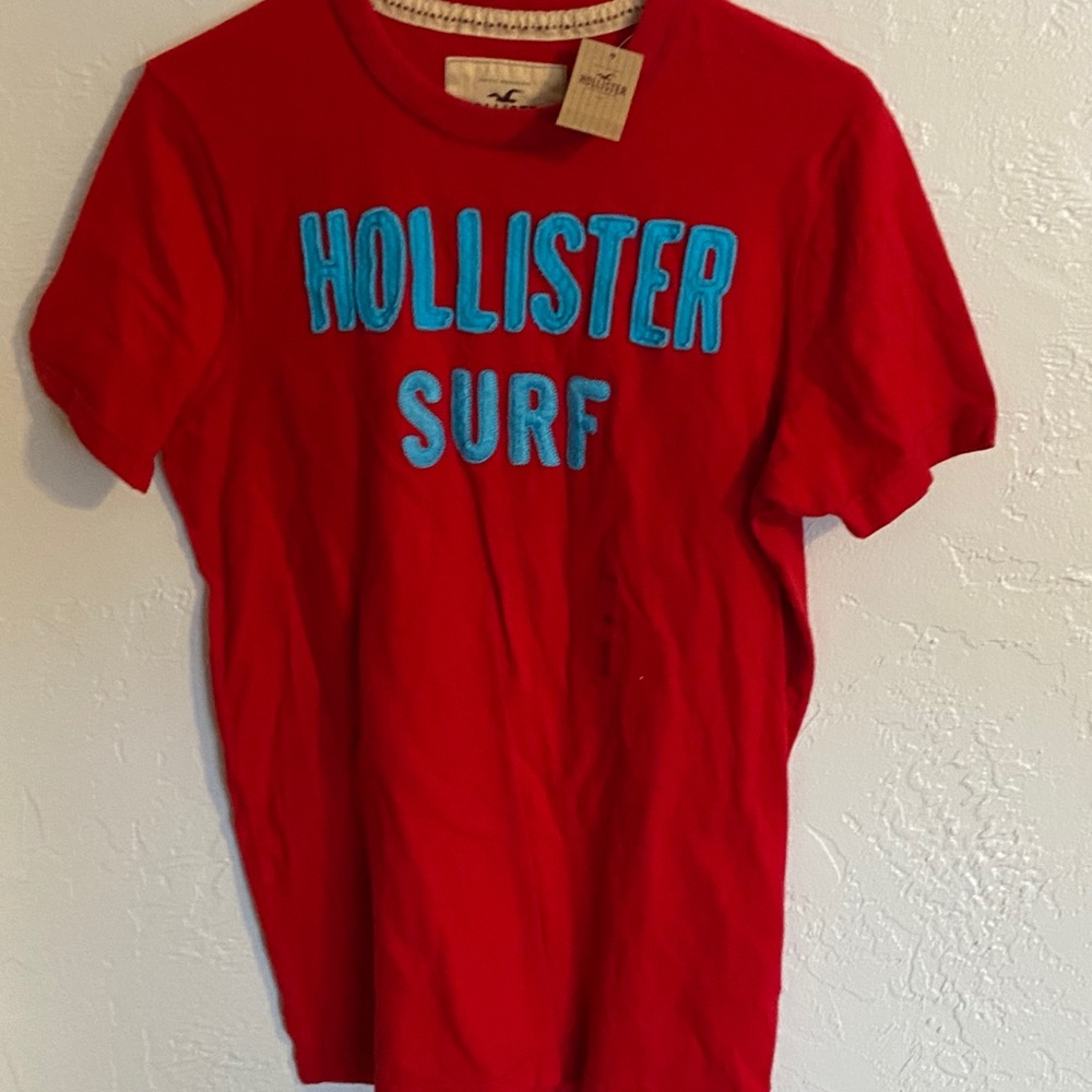 💜 NWT Hollister t-shirt